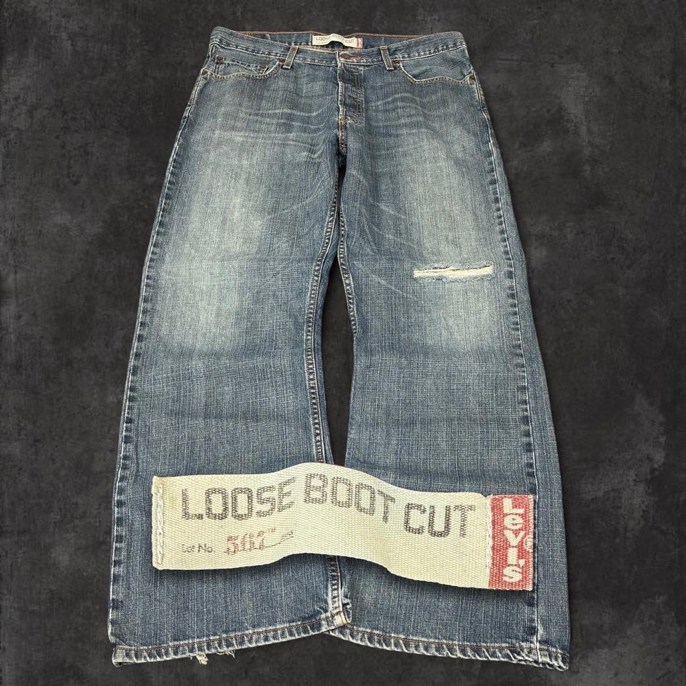 Y2K Levi's 567 Loose Boot Cut Distressed Denim Jeans Men's Size 36x30